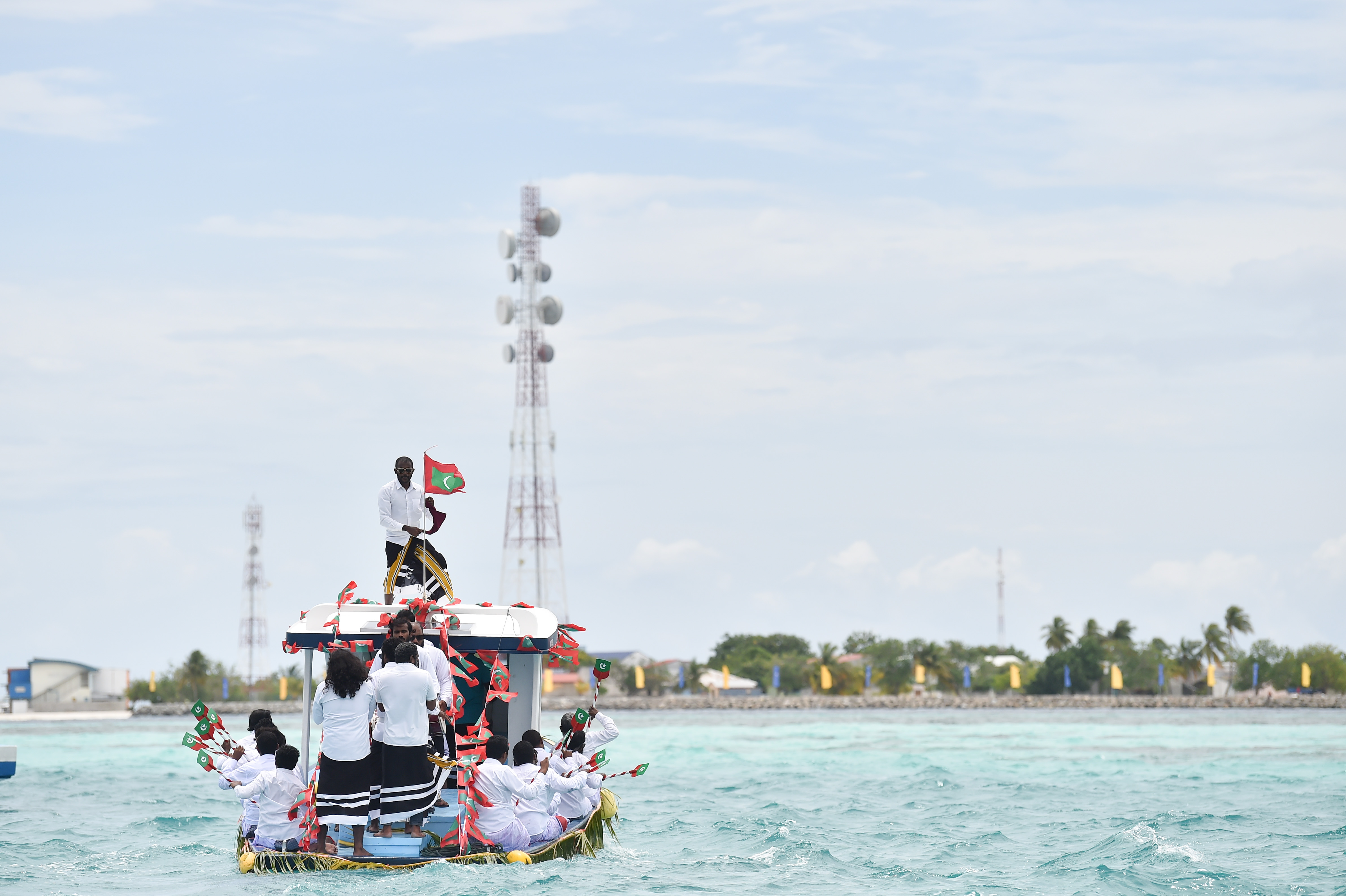 ރައީސުލްޖުމްހޫރިއްޔާ އިބްރާހީމް މުޙައްމަދު ޞާލިޙް ރަސްމީ ދަތުރުފުޅެއްގައި 27 އޯގަސްޓް 2022 ވަން ދުވަހު މ. މަޑުއްވަރިއަށް ޒިޔާރަތްކުރެއްވުން. 