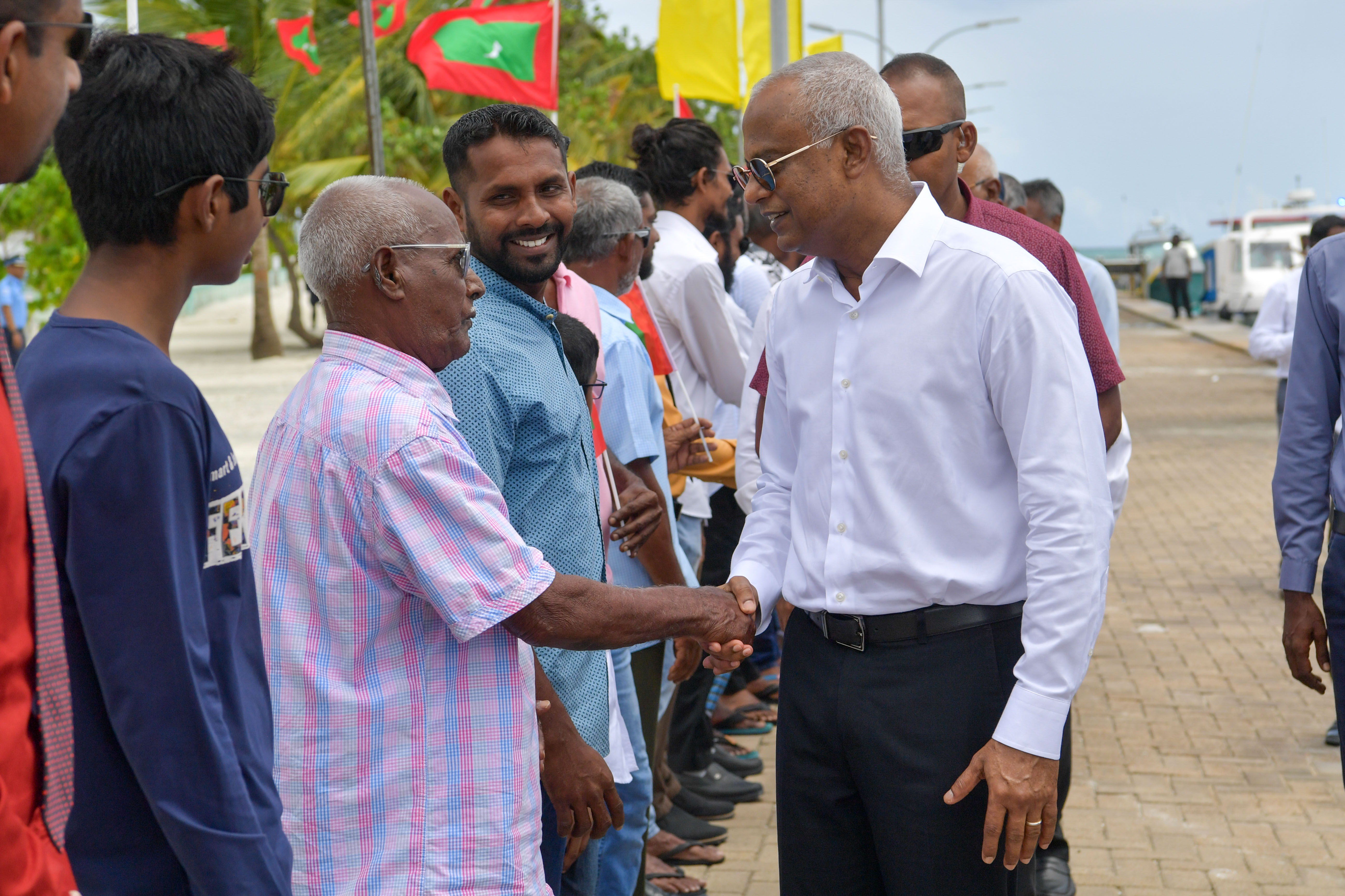 ރައީސުލްޖުމްހޫރިއްޔާ އިބްރާހީމް މުޙައްމަދު ޞާލިޙް ރަސްމީ ދަތުރުފުޅެއްގައި 27 އޯގަސްޓް 2022 ވަން ދުވަހު މ. މަޑުއްވަރިއަށް ޒިޔާރަތްކުރެއްވުން. 
