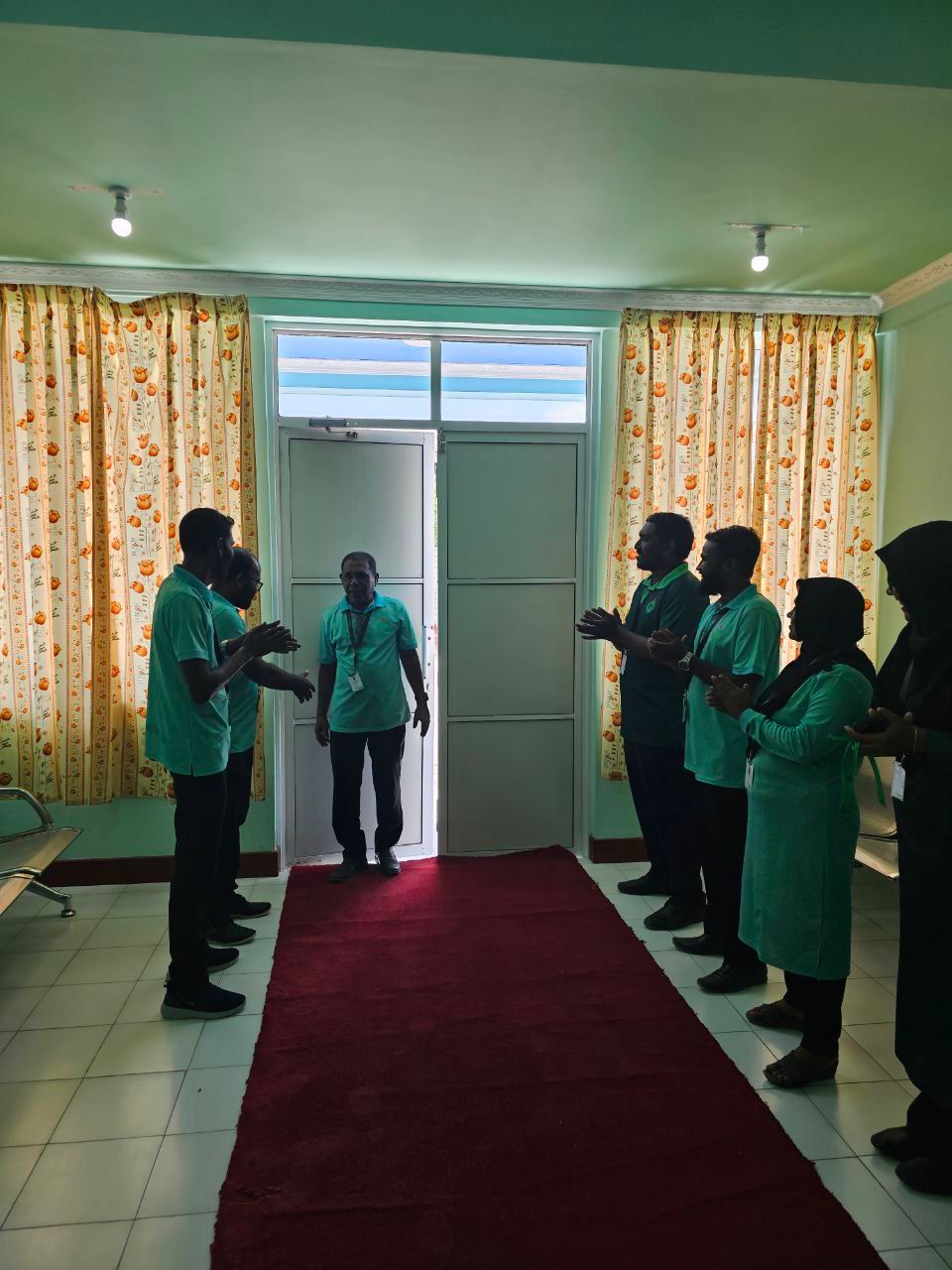 މުލަކަތޮޅު މަޑުއްވަރީ ކައުންސިލްގެ އެސިސްޓެންޓް  ކައުންސިލް އެގްޒެކްޓިވް  މުޙައްމަދު ޝައުކަތު މަގާމުން ރިޓަޔަރ ކުރެއްވުން