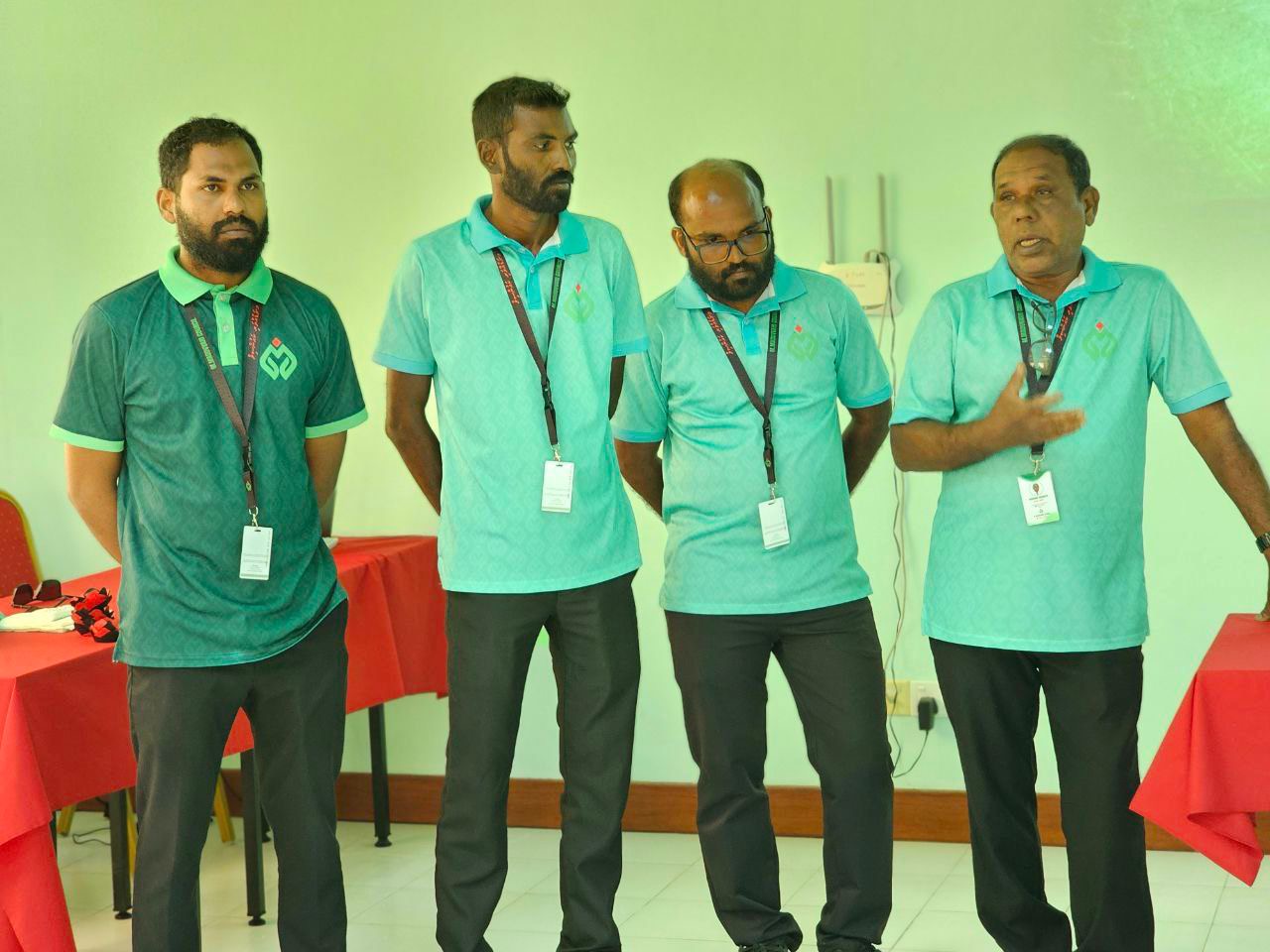 މުލަކަތޮޅު މަޑުއްވަރީ ކައުންސިލްގެ އެސިސްޓެންޓް  ކައުންސިލް އެގްޒެކްޓިވް  މުޙައްމަދު ޝައުކަތު މަގާމުން ރިޓަޔަރ ކުރެއްވުން