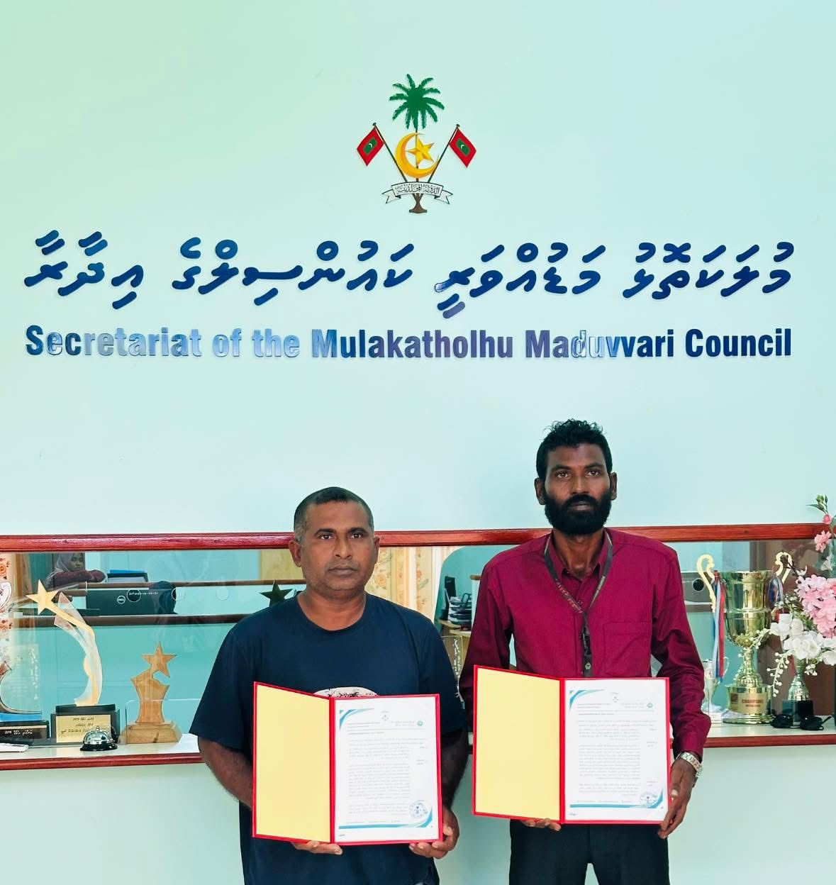 މަސްޖިދުއް ނަޞްރު މިސްކިތުގެ އިމާރާތުގެ ބޭރު ފާރުގައާއި، މިސްކިތުގެ ވަށާފާރުގެ އެތެރެ އަދި ބޭރު ފާރު ހިމެނޭހެން މިސްކިތުގެ މުންނާރުގައި ކުލަލުމުގެ މަސައްކަތް